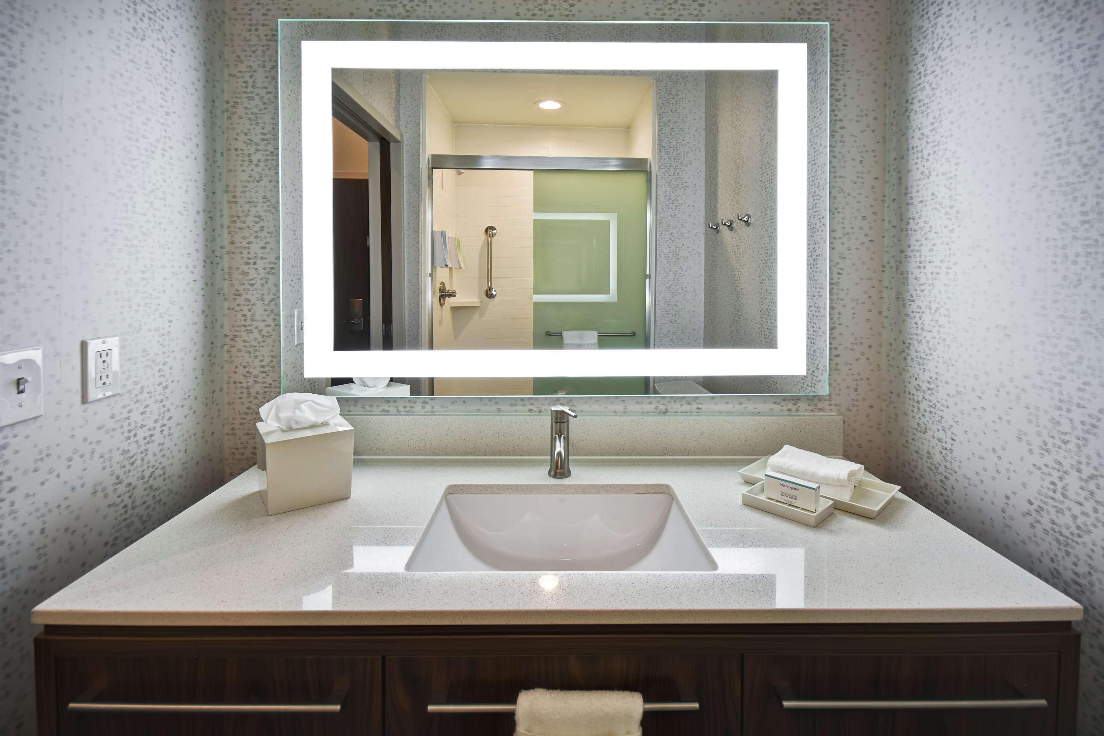 Home2 Suites By Hilton Oklahoma City Airport Εξωτερικό φωτογραφία
