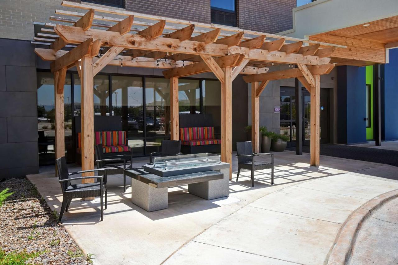 Home2 Suites By Hilton Oklahoma City Airport Εξωτερικό φωτογραφία